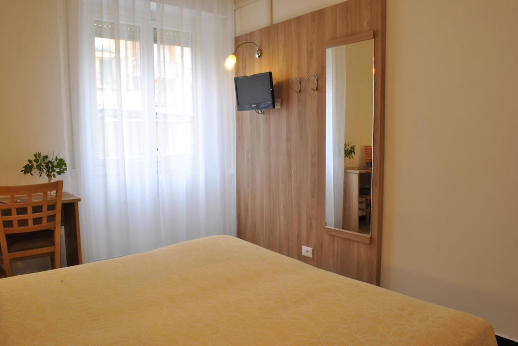 Hotel Bristol Laigueglia Phòng bức ảnh