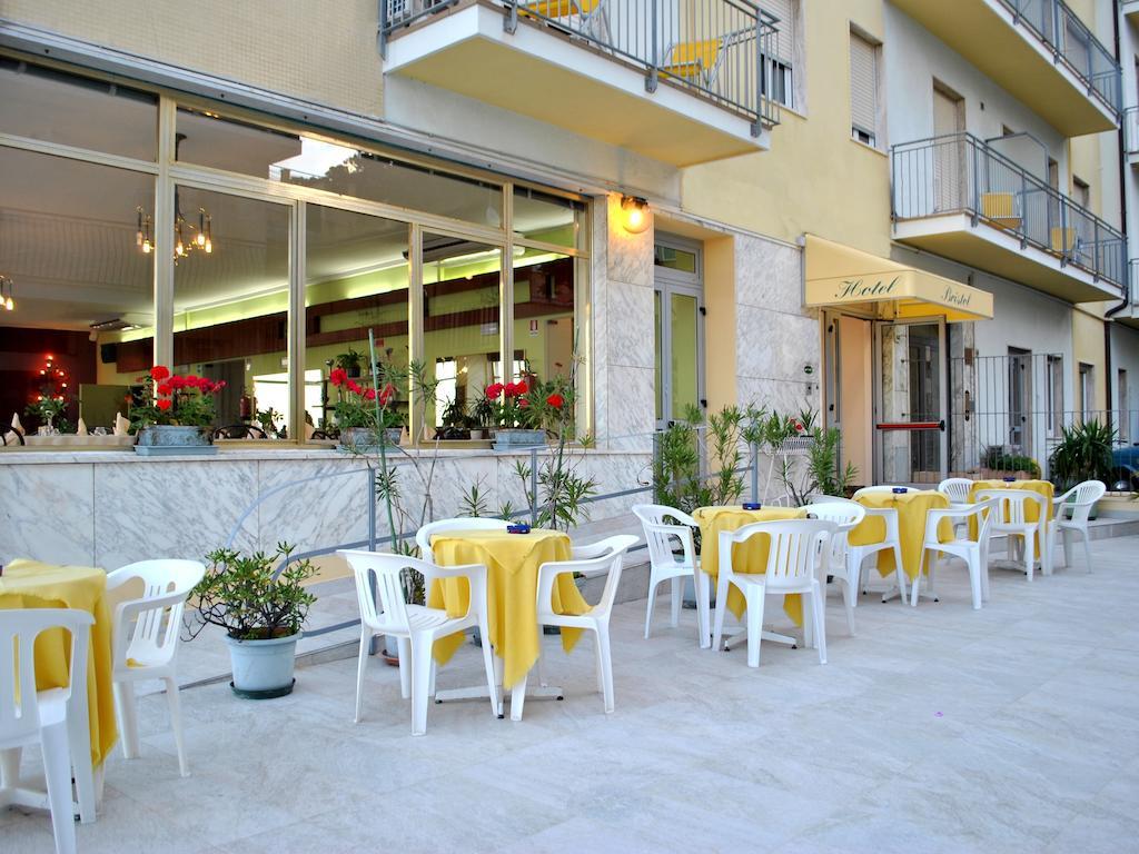 Hotel Bristol Laigueglia Ngoại thất bức ảnh