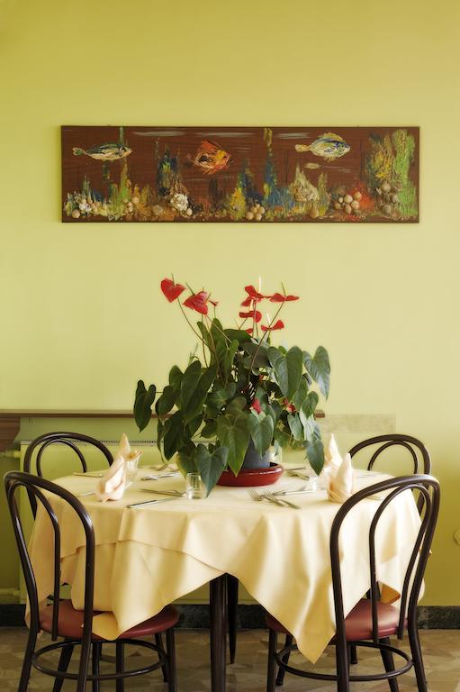 Hotel Bristol Laigueglia Ngoại thất bức ảnh