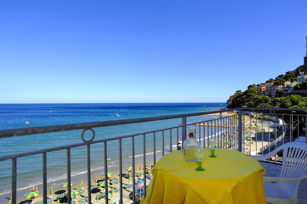 Hotel Bristol Laigueglia Ngoại thất bức ảnh