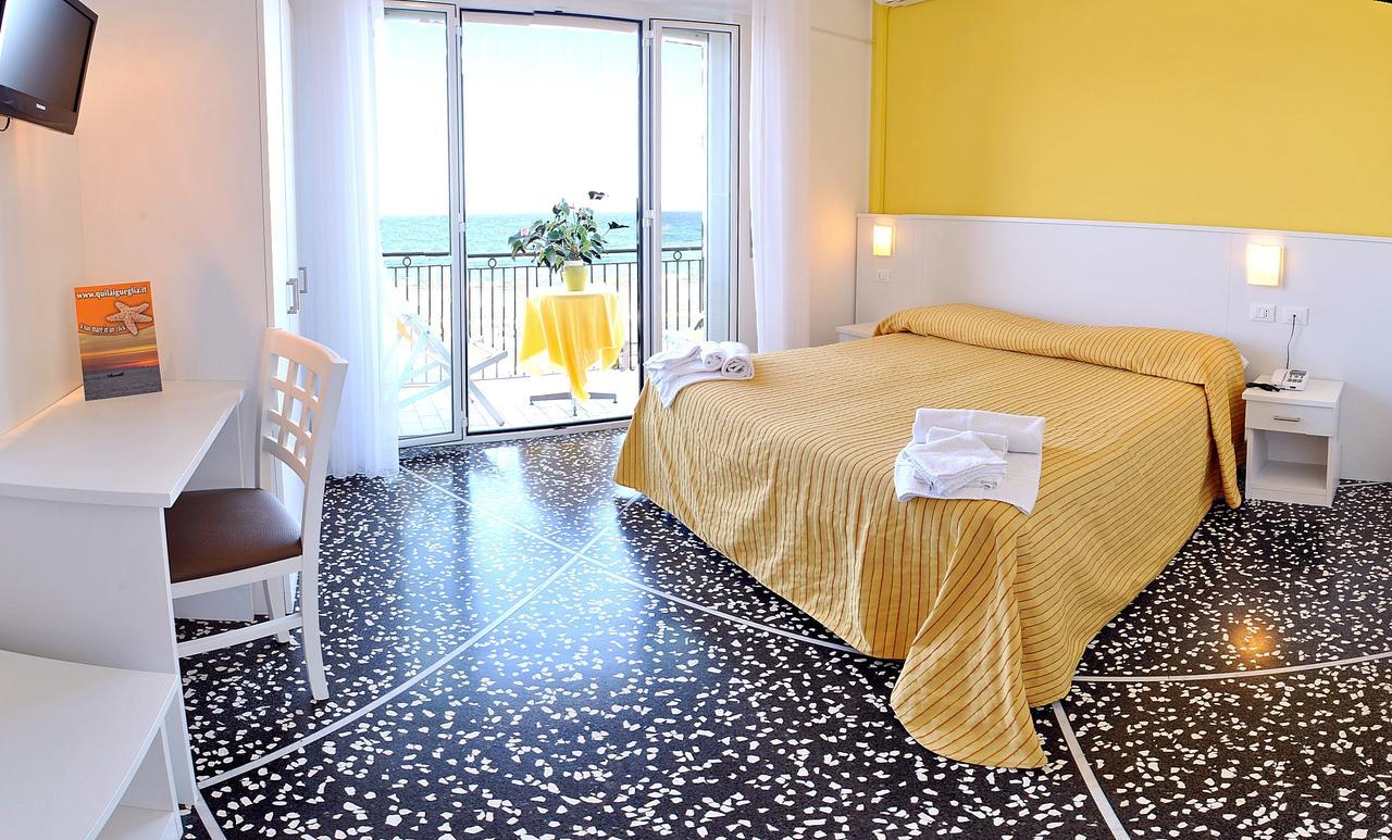 Hotel Bristol Laigueglia Ngoại thất bức ảnh