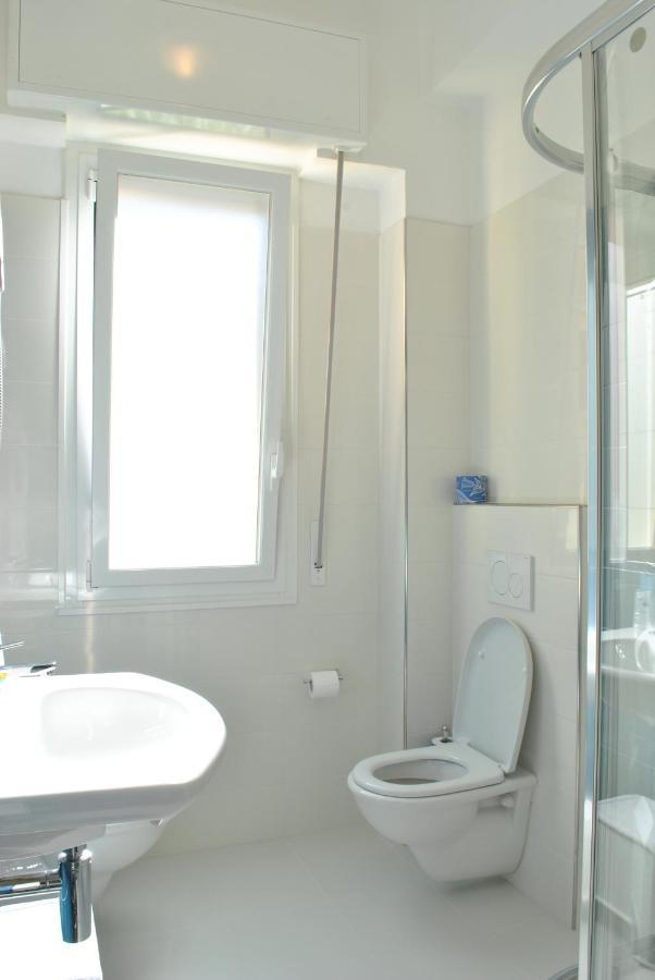 Hotel Bristol Laigueglia Ngoại thất bức ảnh